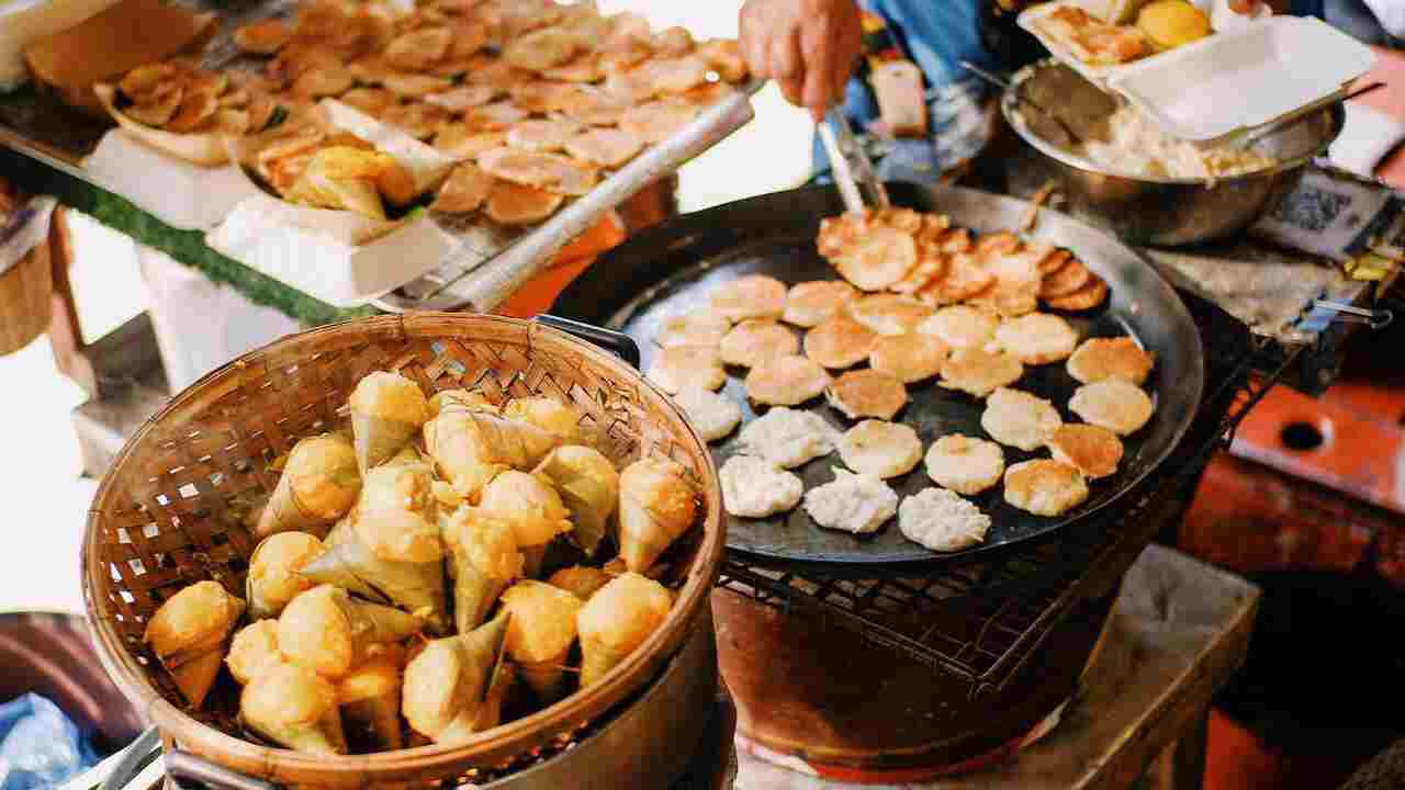 The Flavorful World of Thai Street Food: A Taste of Thailand's Markets